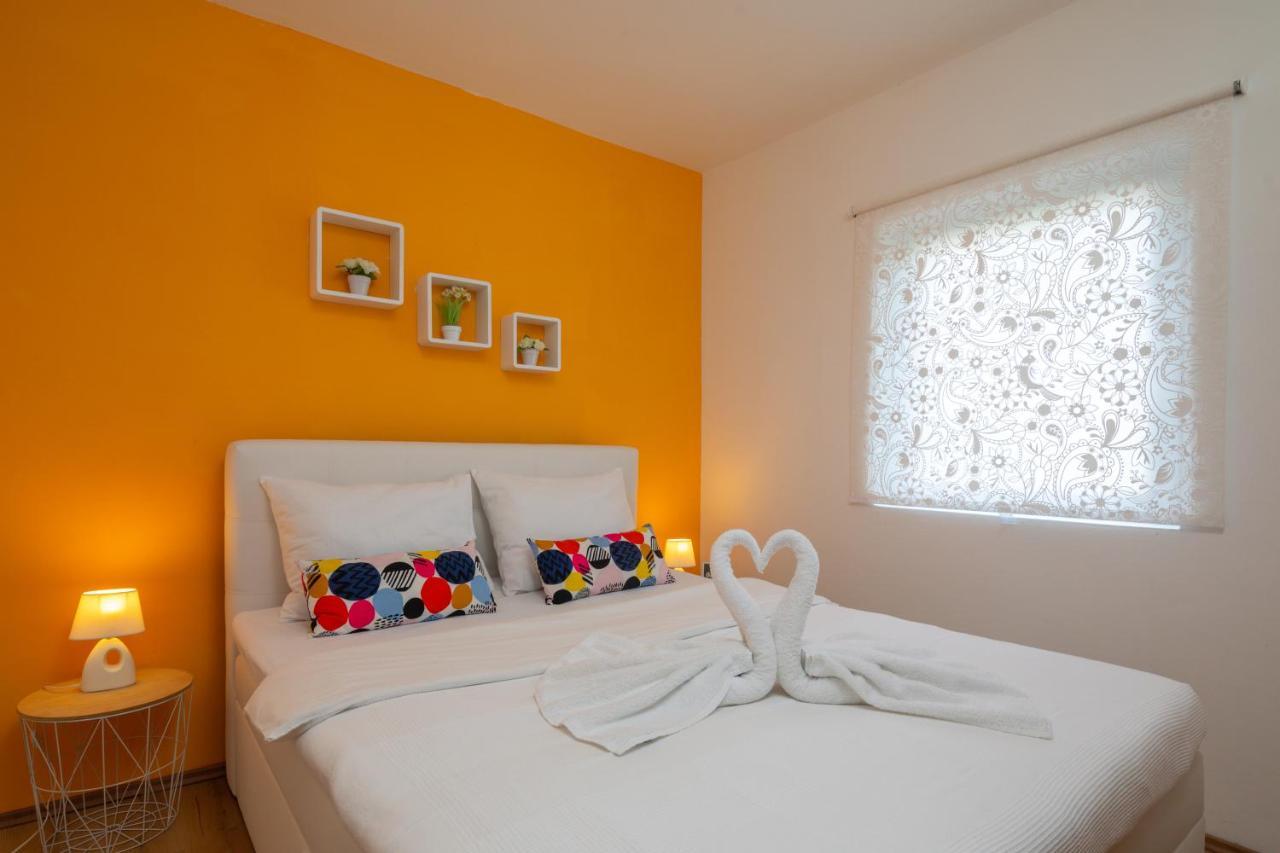 Apartments Villa Zrinka - Last Season Ever! Рогозница Экстерьер фото