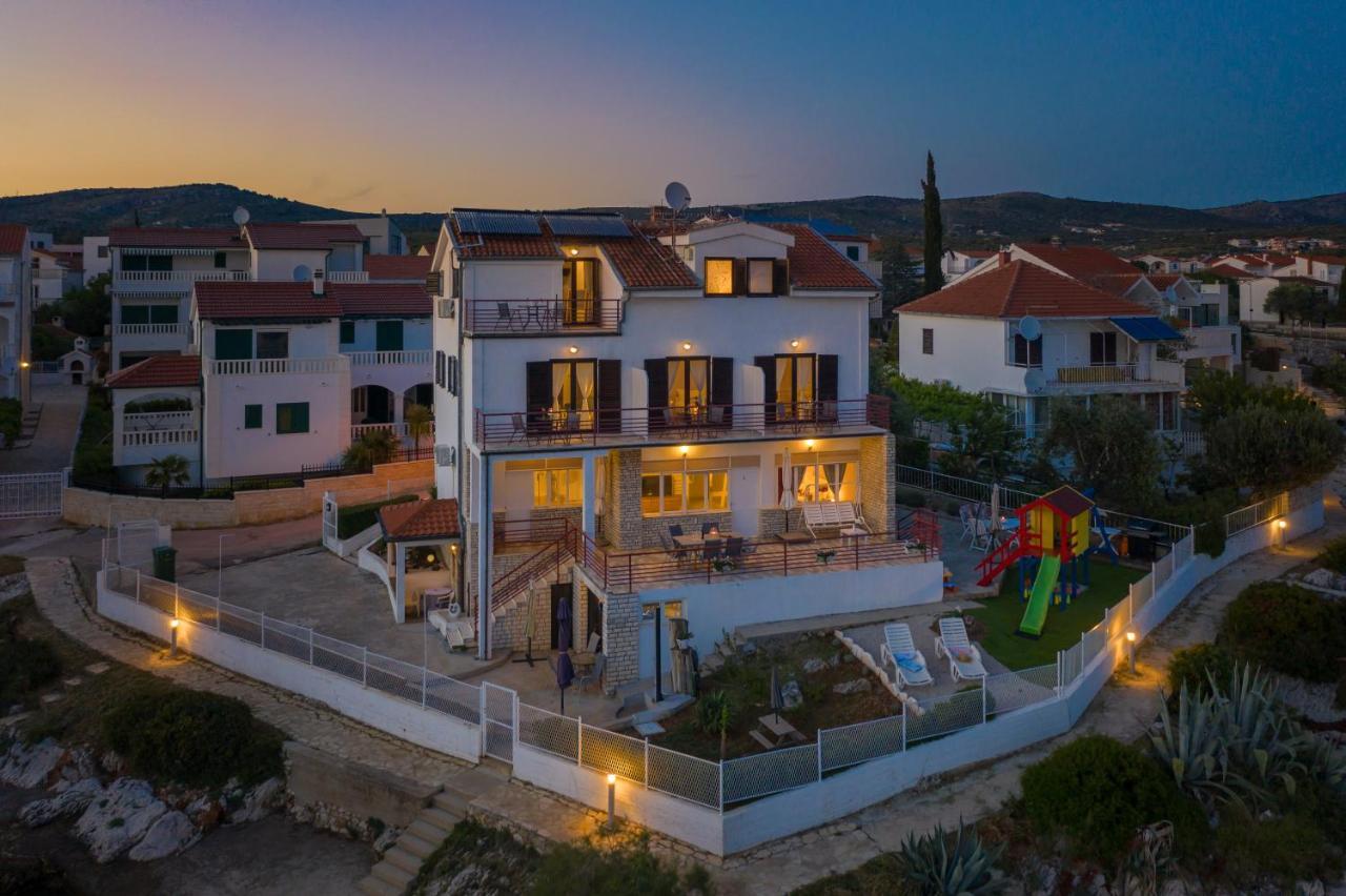 Apartments Villa Zrinka - Last Season Ever! Рогозница Экстерьер фото