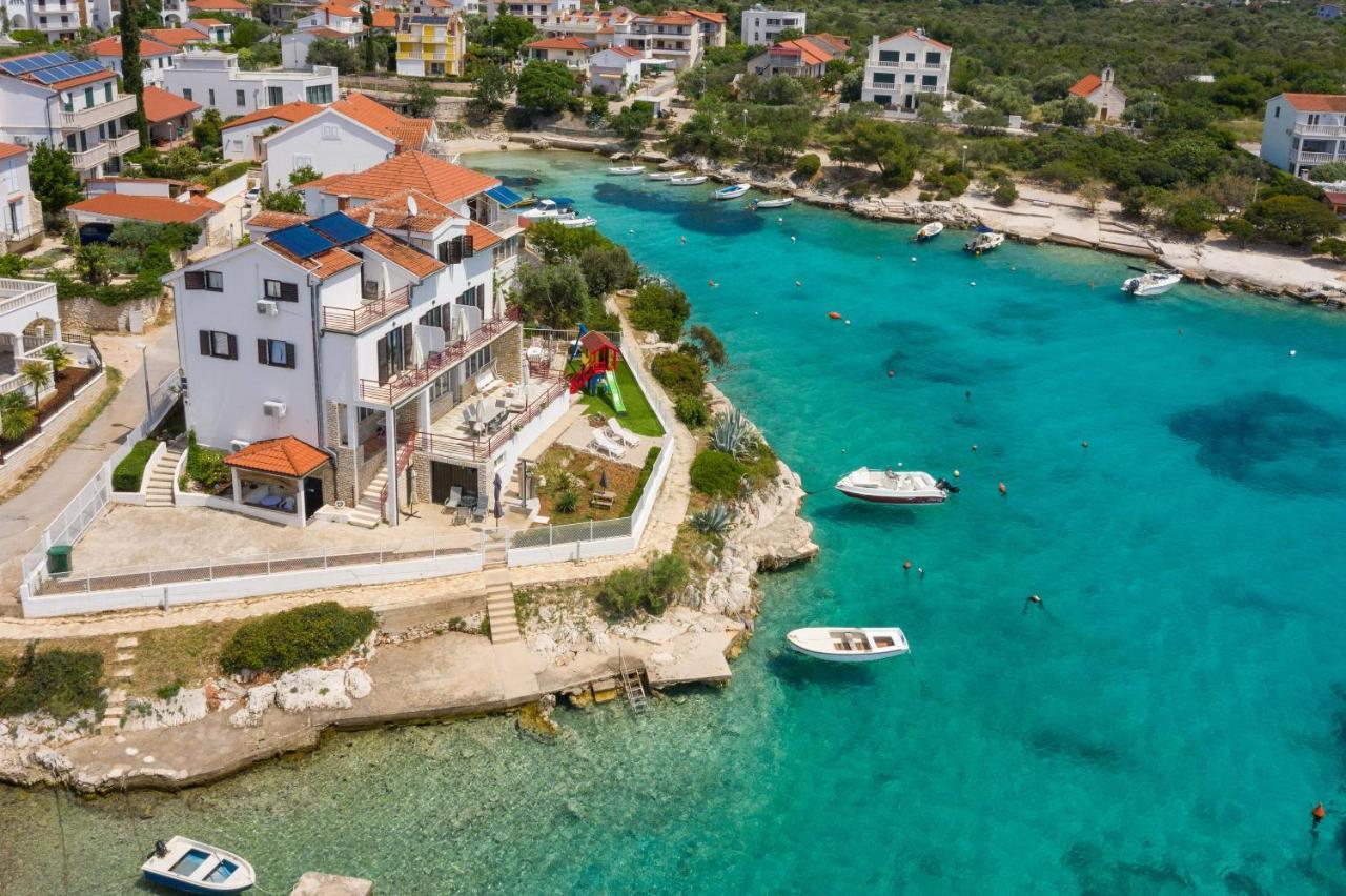 Apartments Villa Zrinka - Last Season Ever! Рогозница Экстерьер фото