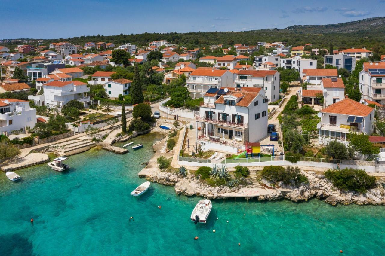 Apartments Villa Zrinka - Last Season Ever! Рогозница Экстерьер фото