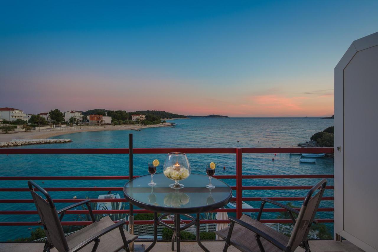Apartments Villa Zrinka - Last Season Ever! Рогозница Экстерьер фото