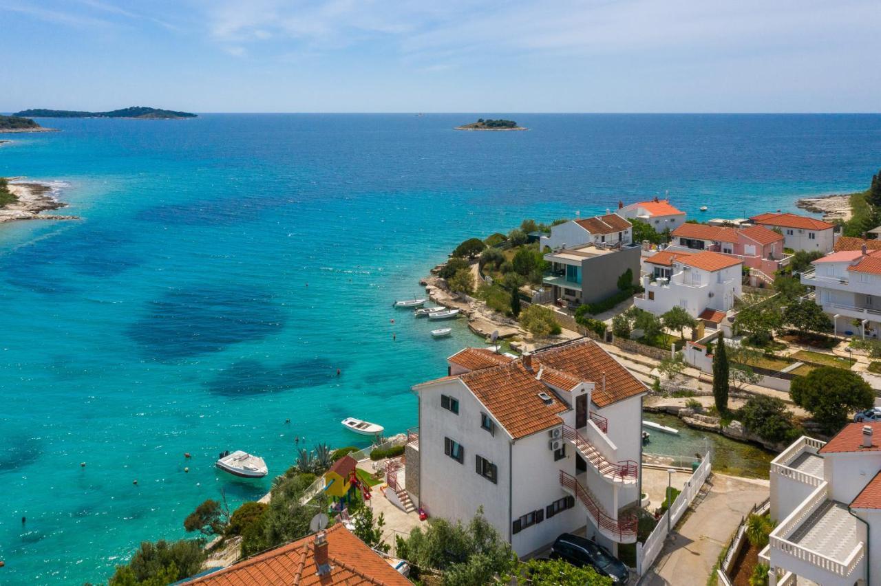 Apartments Villa Zrinka - Last Season Ever! Рогозница Экстерьер фото