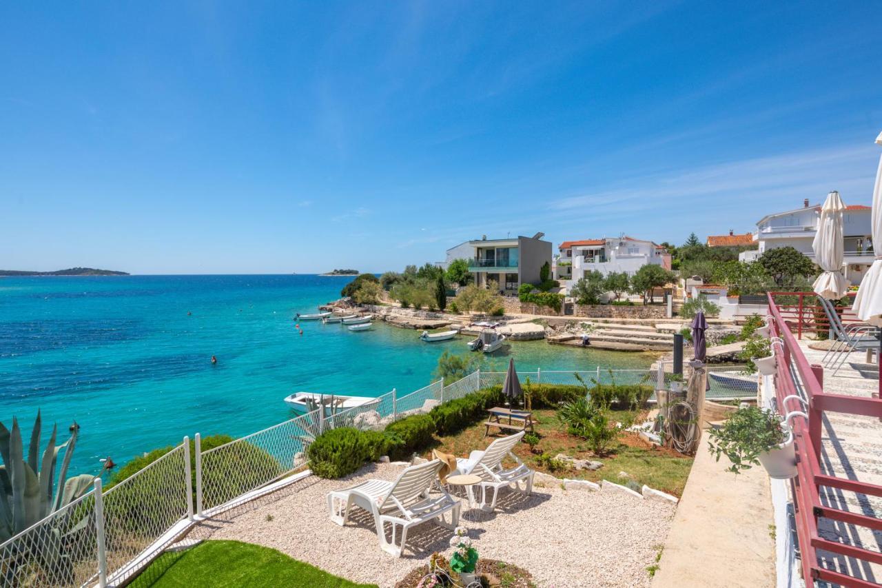 Apartments Villa Zrinka - Last Season Ever! Рогозница Экстерьер фото